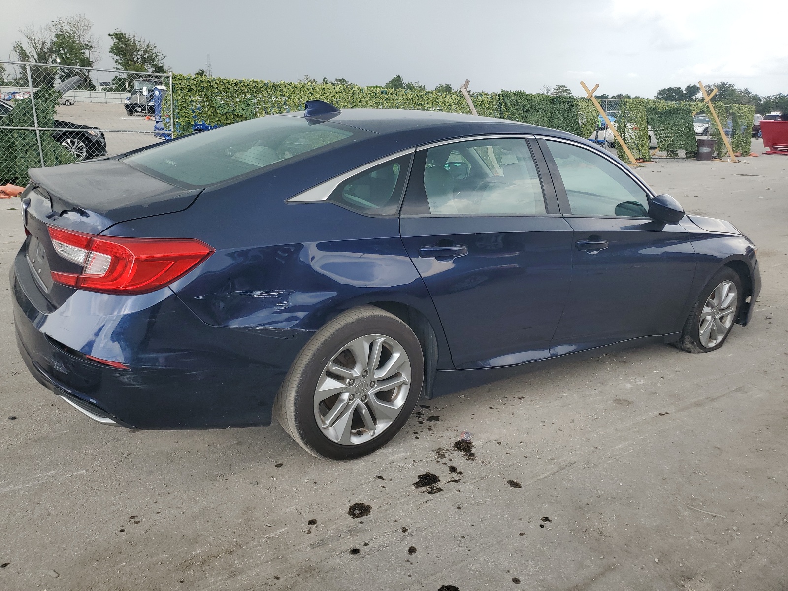 2018 Honda Accord Lx vin: 1HGCV1F15JA123049