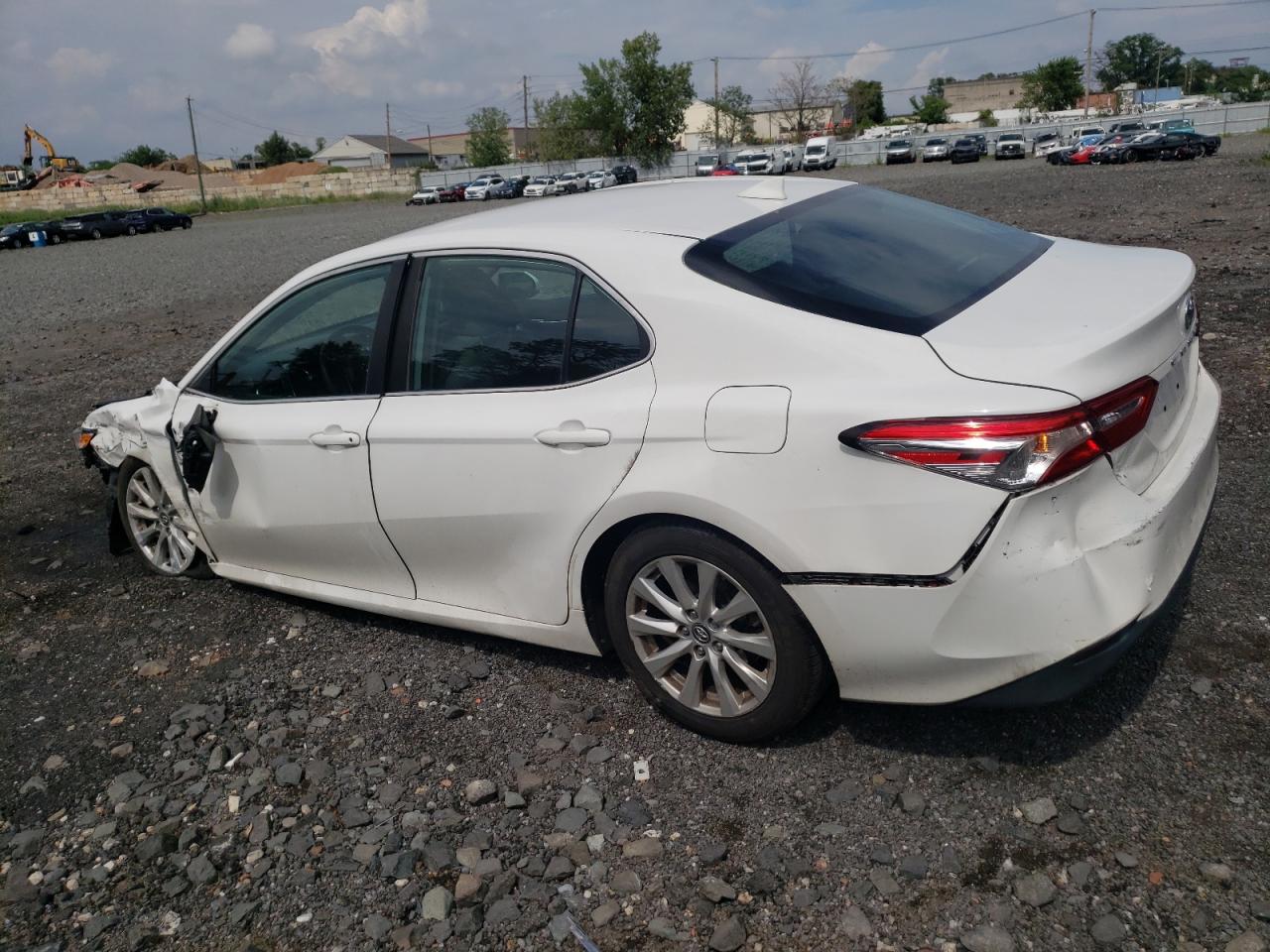 4T1C11AK8LU351473 2020 TOYOTA CAMRY - Image 2