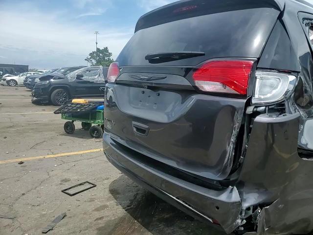 2019 Chrysler Pacifica Touring L Plus VIN: 2C4RC1EG4KR575222 Lot: 60895794