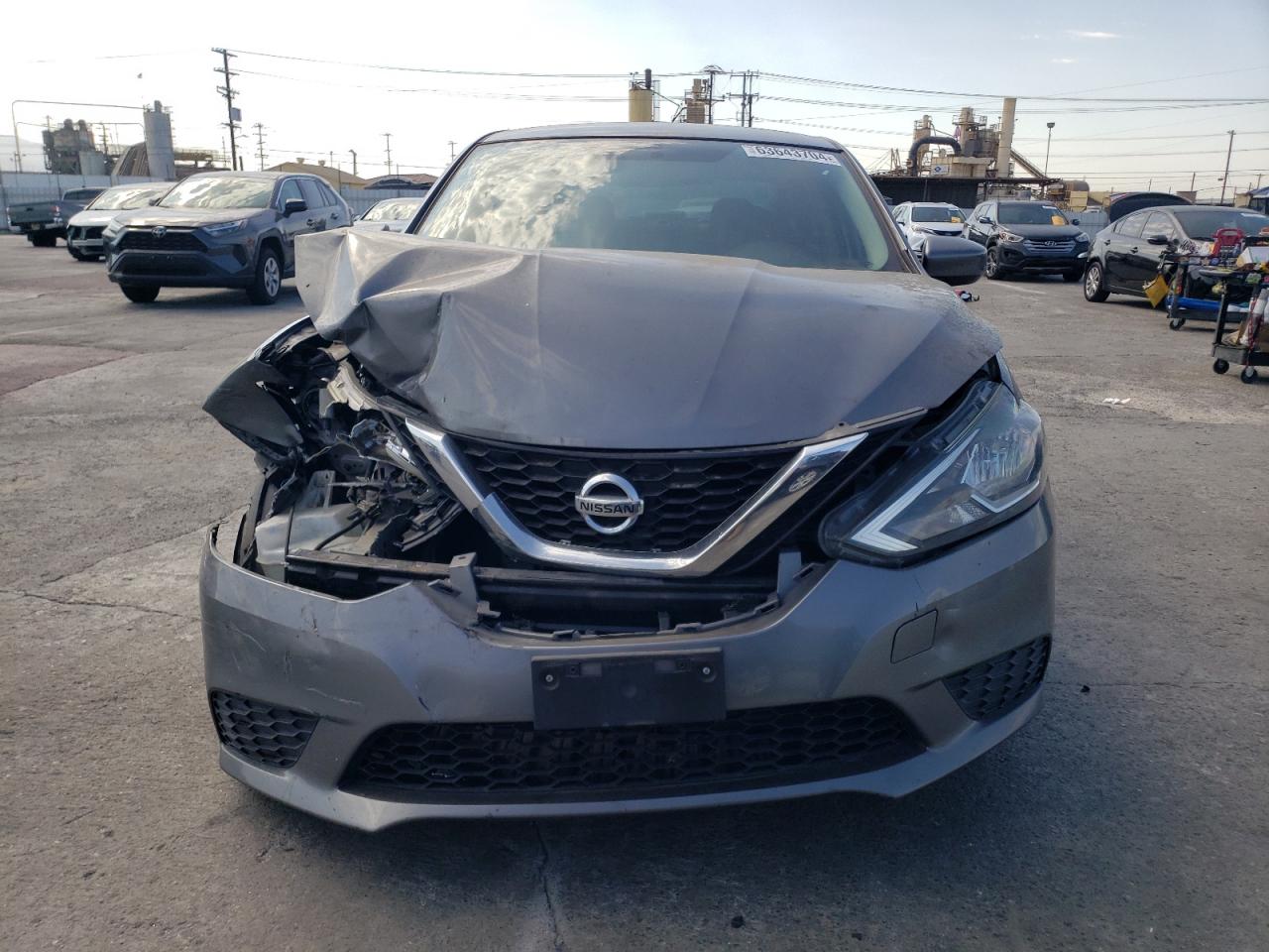 2017 Nissan Sentra - Image 5