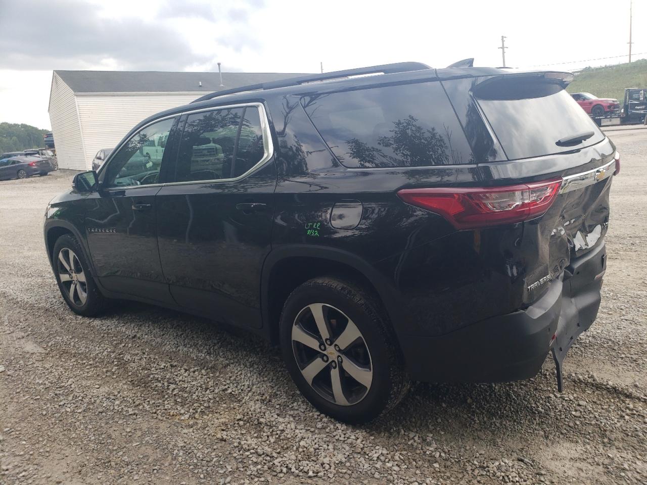 1GNEVHKW6MJ262684 Chevrolet Traverse L 2