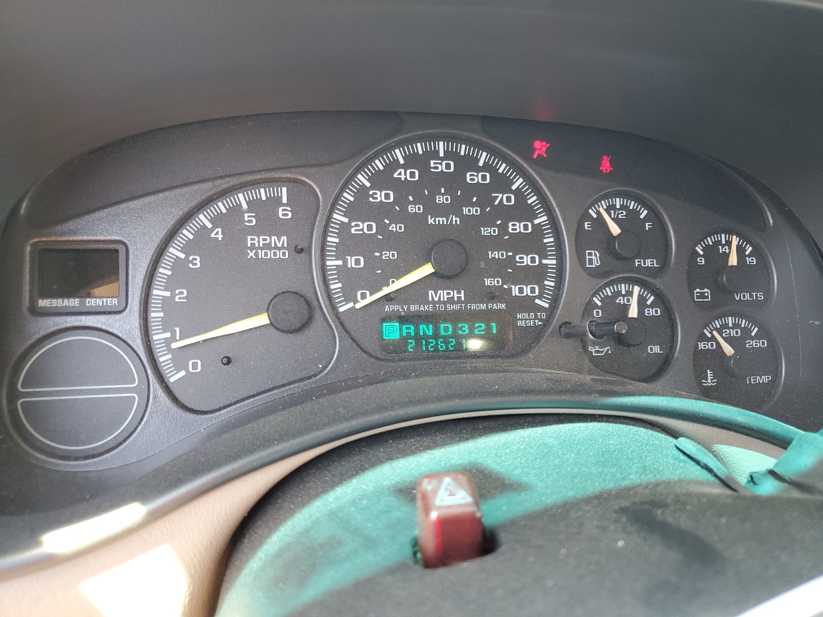 1GNEK13T11R120597 2001 Chevrolet Tahoe K1500