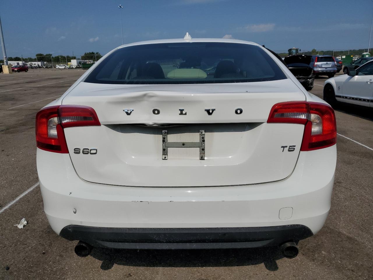 2012 Volvo S60 T5 VIN: YV1622FSXC2119153 Lot: 64098414