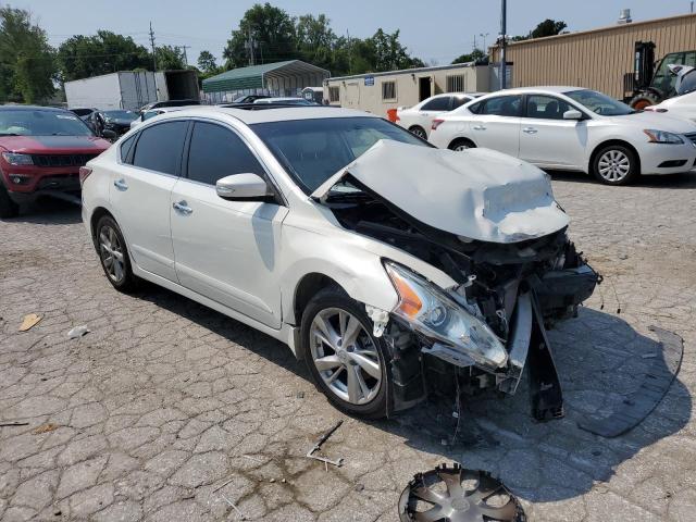  NISSAN ALTIMA 2015 White