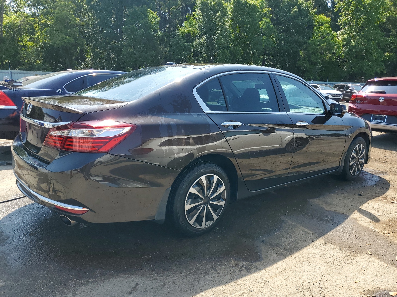 2017 Honda Accord Ex vin: 1HGCR2F05HA174403