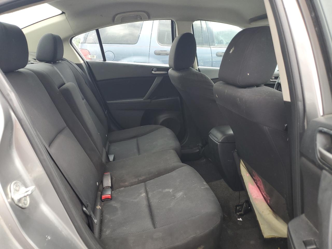 2011 Mazda 3 I VIN: JM1BL1VF4B1367418 Lot: 64476734