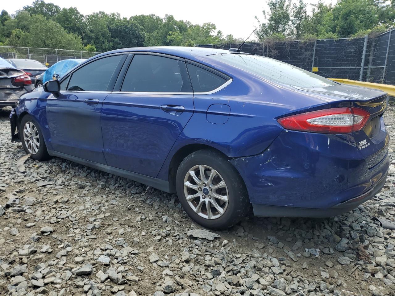 2016 Ford Fusion - Image 2