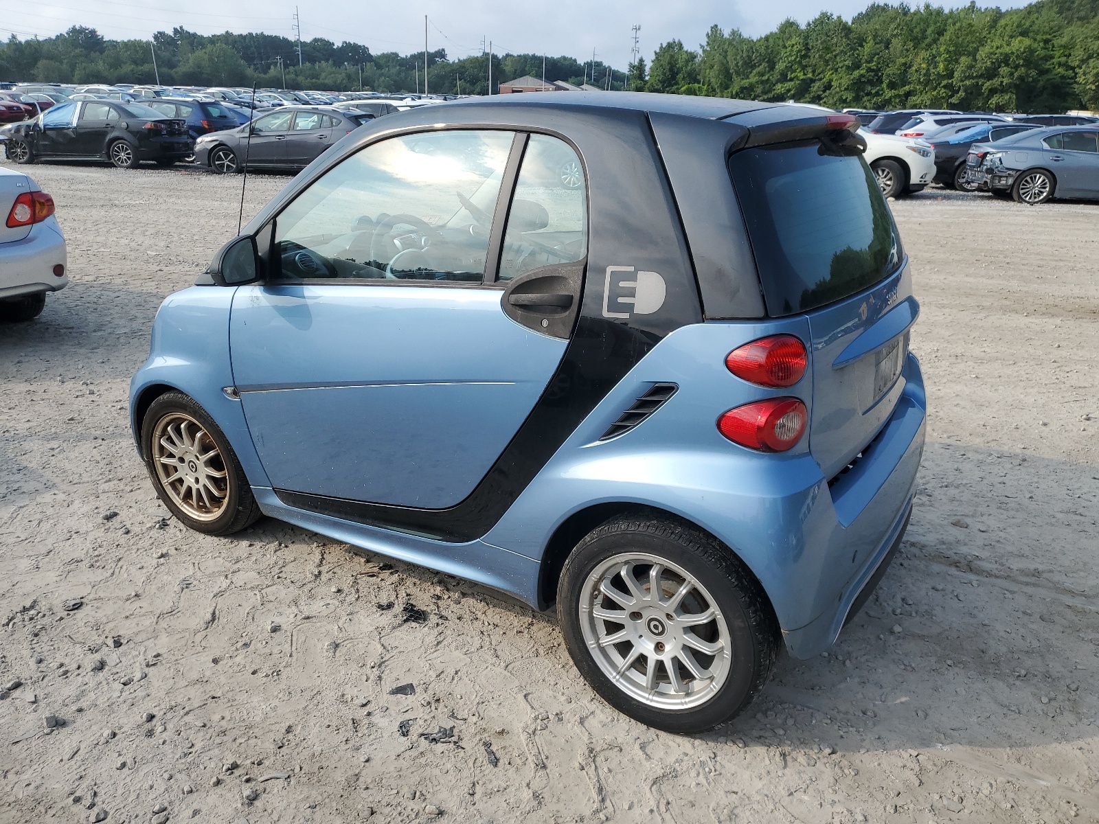 2013 Smart Fortwo vin: WMEEJ9AA8DK696844