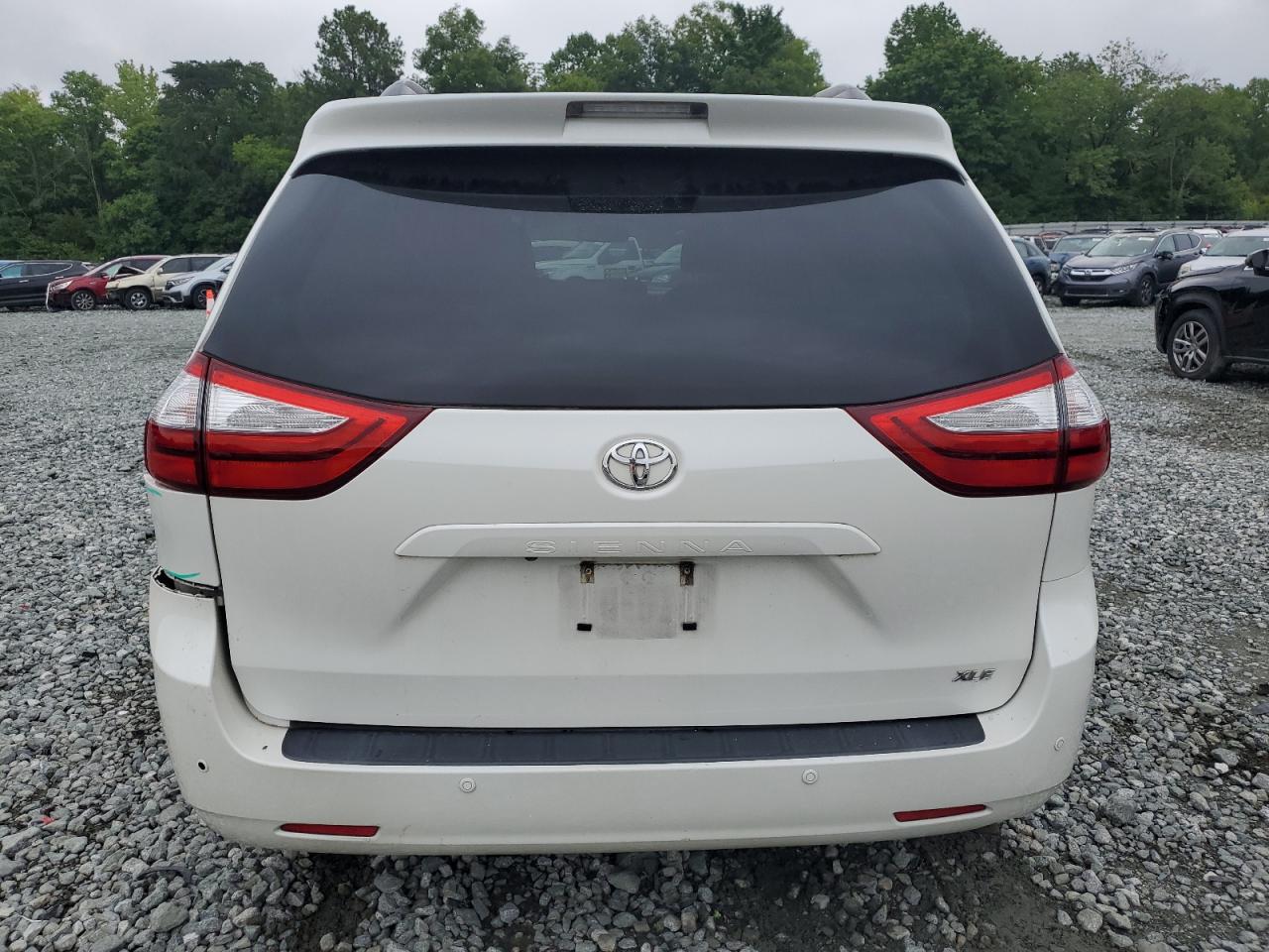 2017 Toyota Sienna Xle VIN: 5TDYZ3DCXHS793119 Lot: 61682714