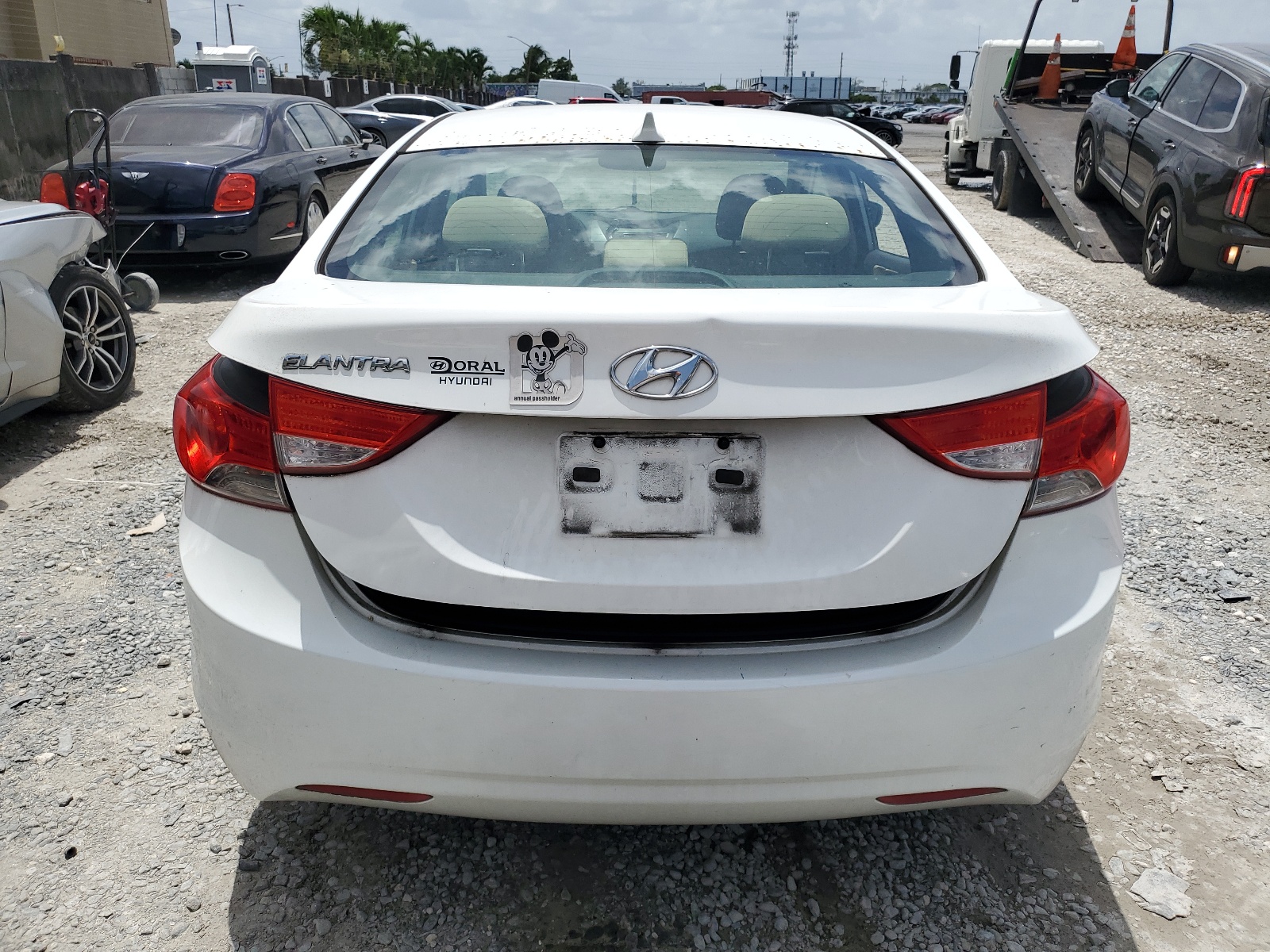 2013 Hyundai Elantra Gls vin: 5NPDH4AE6DH183313