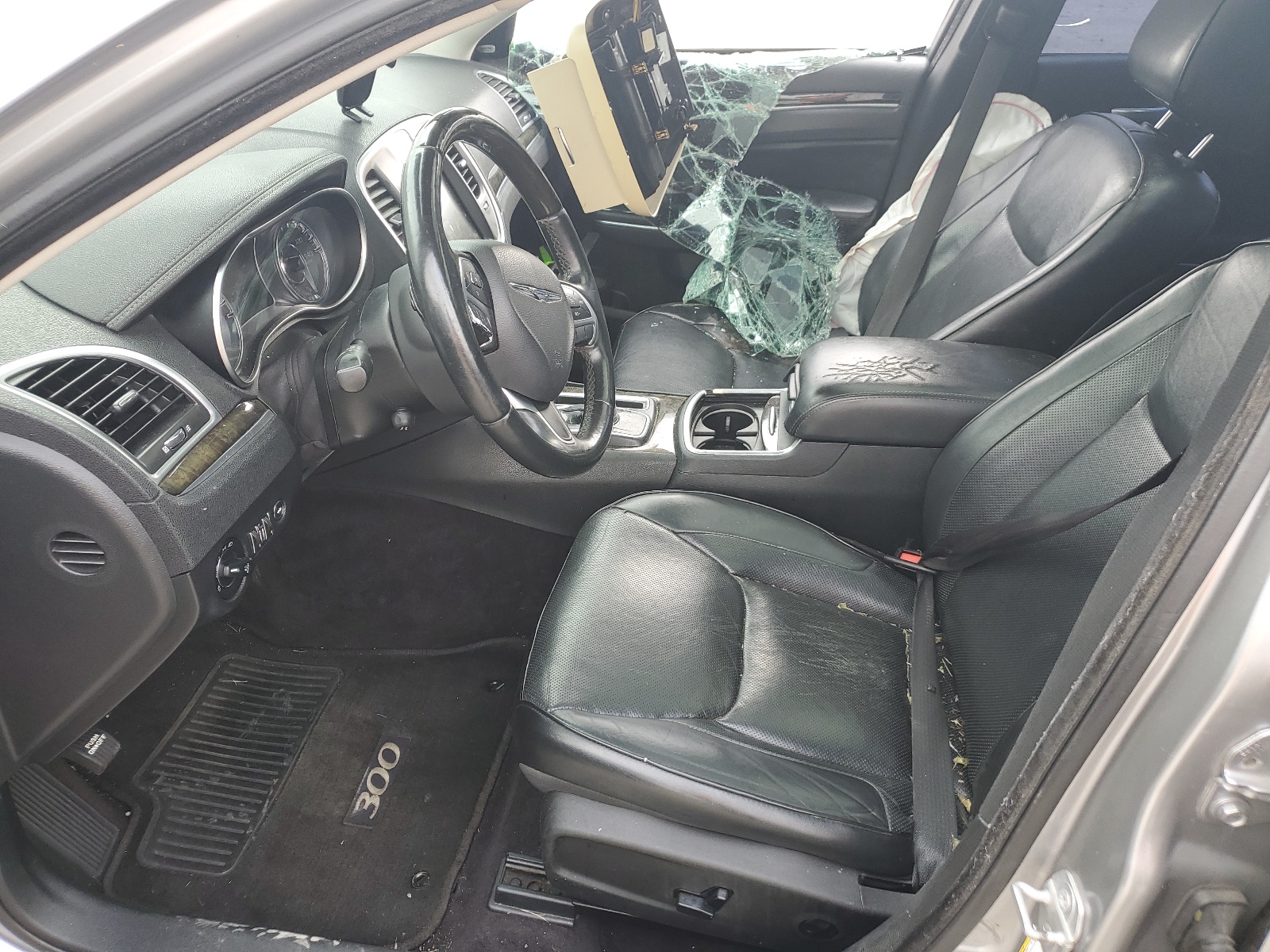 2C3CCAEG4GH260833 2016 Chrysler 300C