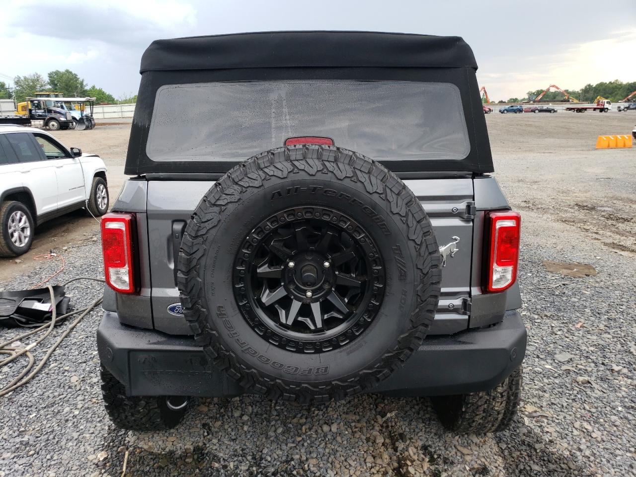 2023 Ford Bronco Base VIN: 1FMDE5BH1PLB19926 Lot: 63532694