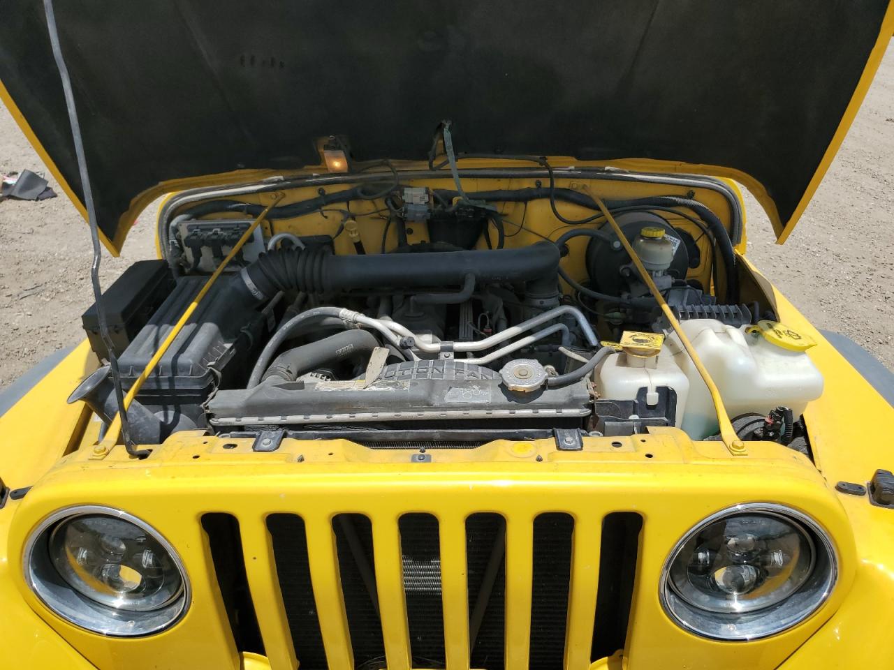 1J4FA49S14P761355 2004 Jeep Wrangler / Tj Sport