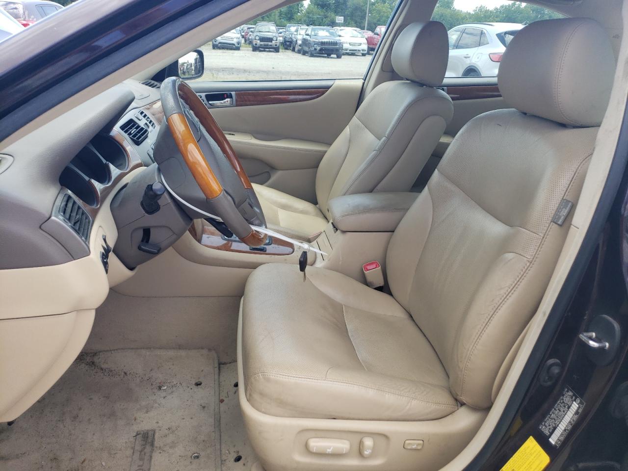 2005 Lexus Es 330 VIN: JTHBA30G255094833 Lot: 63468574