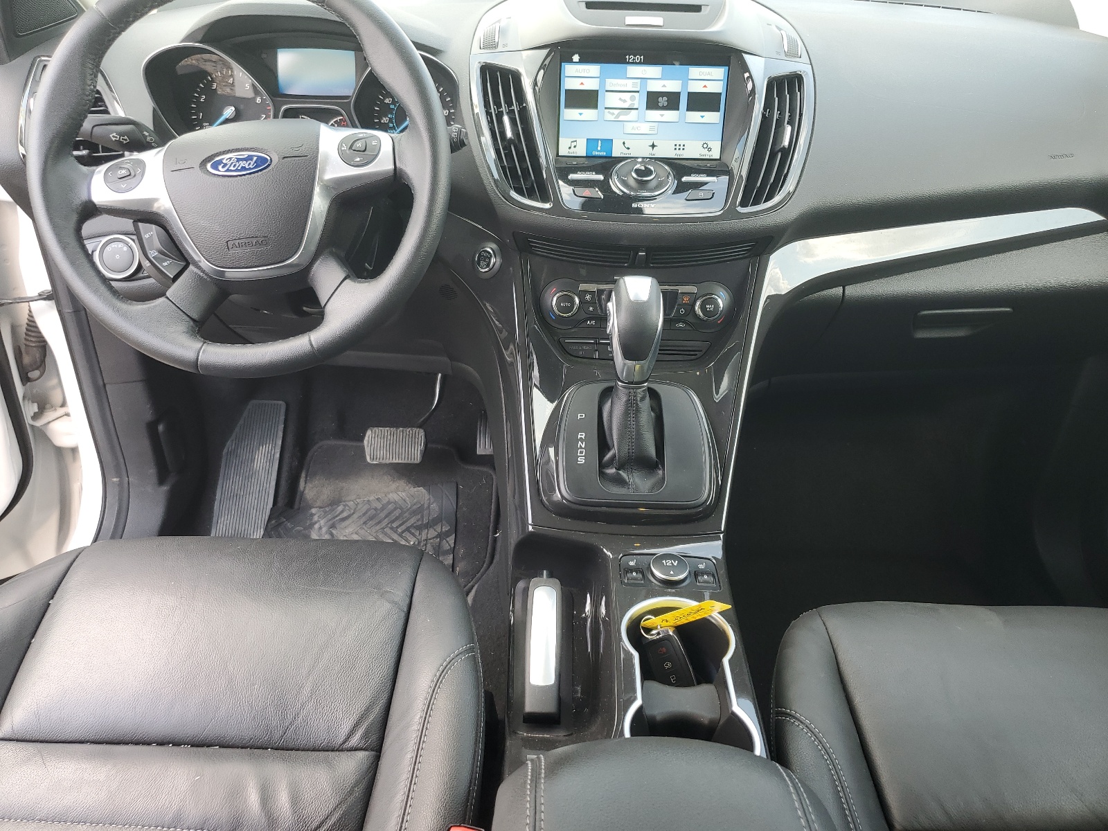 1FMCU0J9XGUA44858 2016 Ford Escape Titanium