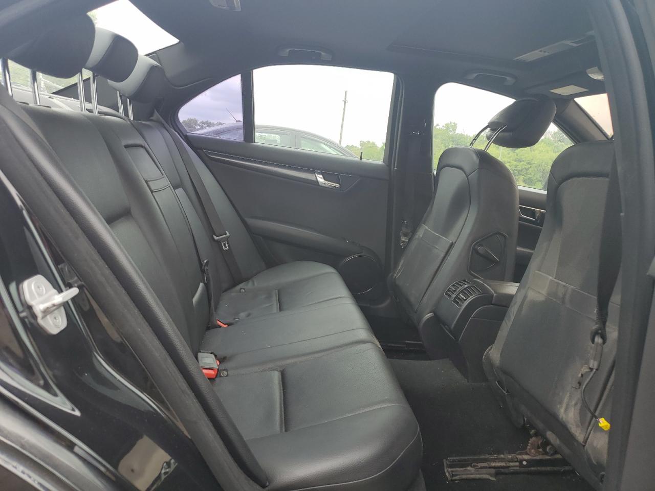 2011 Mercedes-Benz C 300 4Matic VIN: WDDGF8BB2BR143904 Lot: 64698254