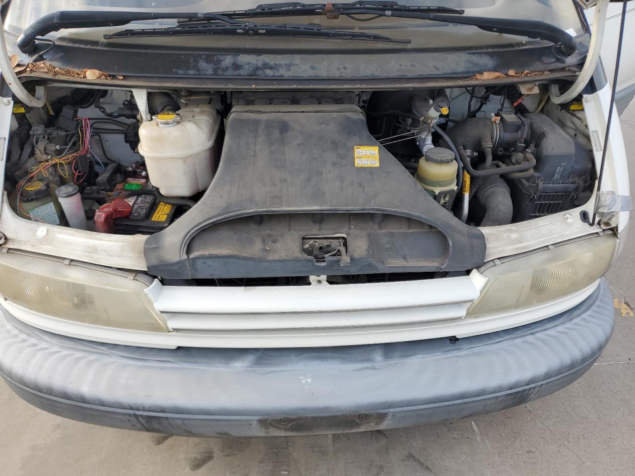 1995 Toyota Previa Le VIN: JT3AC14R2S1185664 Lot: 64665674