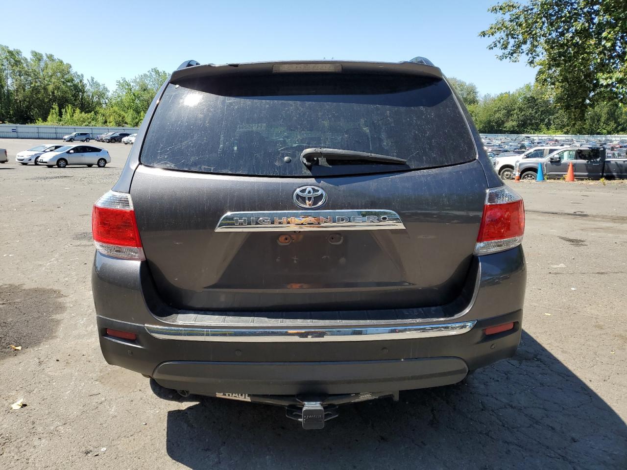 5TDZK3EH1DS111340 2013 Toyota Highlander Base