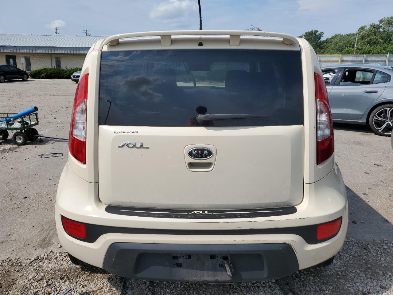 2012 Kia Soul VIN: KNDJT2A58C7428069 Lot: 61819054