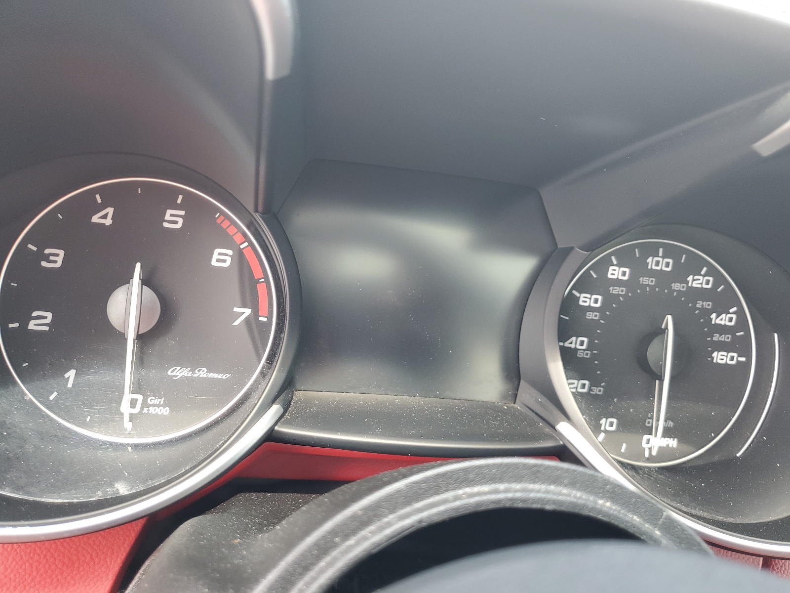 ZARFAEEN3J7577628 2018 Alfa Romeo Giulia Ti Q4