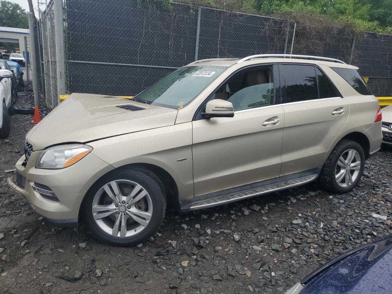 2012 Mercedes-Benz Ml 350 4Matic للبيع في Waldorf، MD - Front End