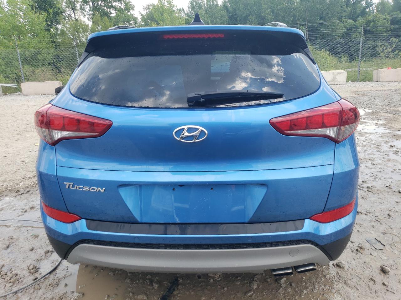 KM8J33A29JU730041 2018 Hyundai Tucson Value