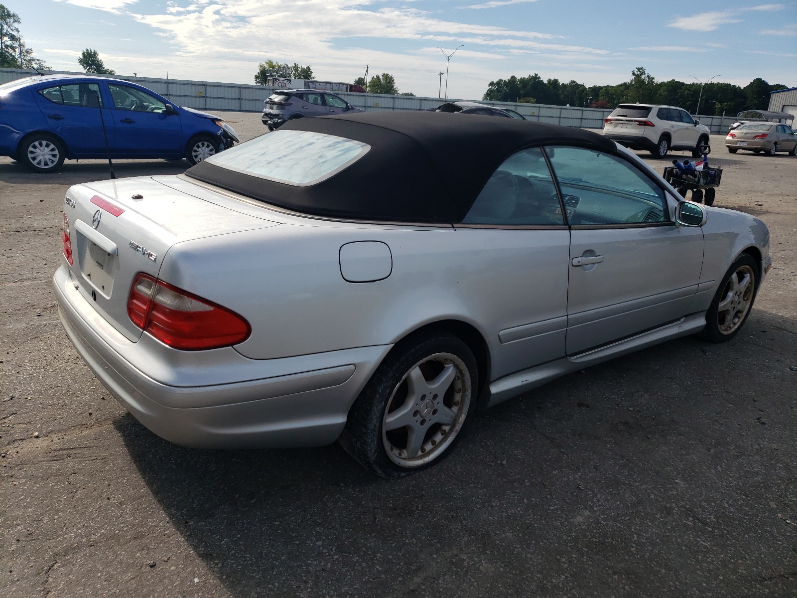 WDBLK74G22T120440 2002 Mercedes-Benz Clk 55 Amg