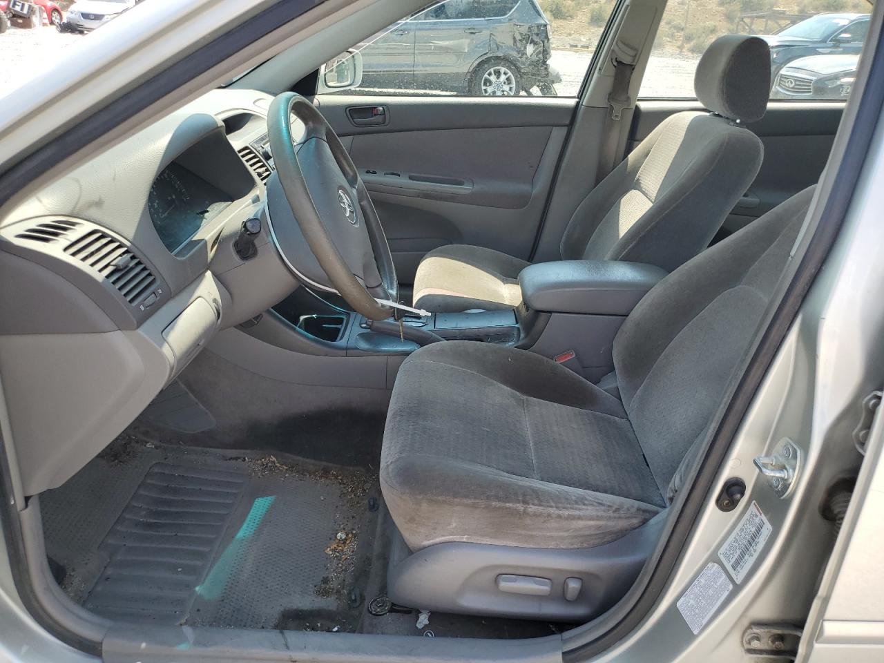 2003 Toyota Camry Le VIN: JTDBE32K430187015 Lot: 62931974