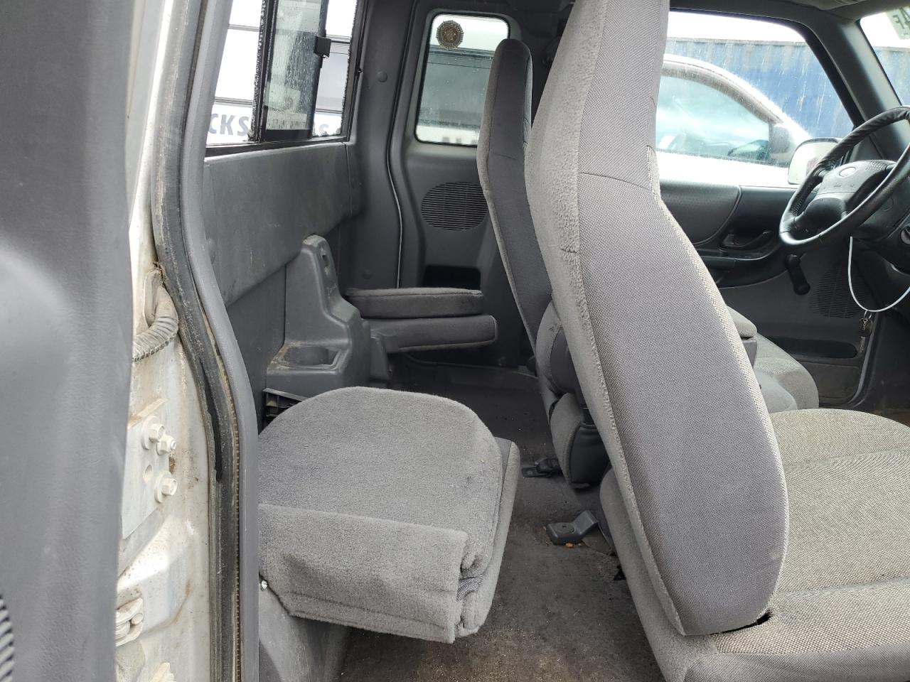 2001 Ford Ranger Super Cab VIN: 1FTZR15E01PB05895 Lot: 61246584