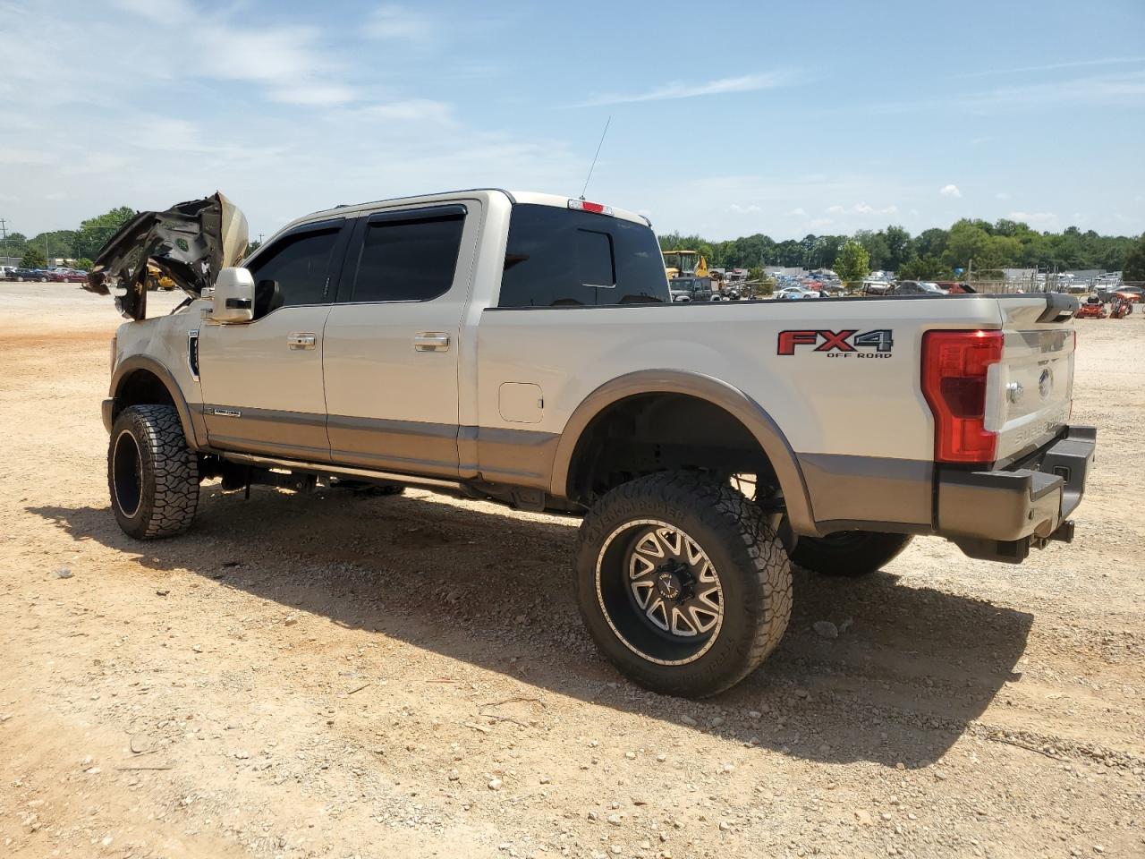 1FT7W2BT1JEB94574 2018 FORD F250 - Image 2