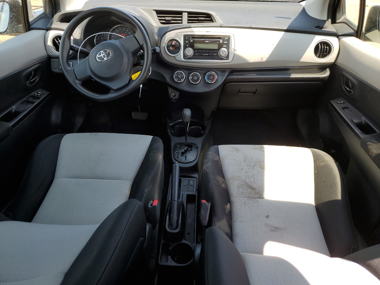 JTDKTUD35DD564916 2013 Toyota Yaris