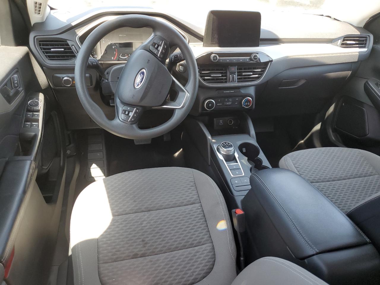 2022 Ford Escape Se VIN: 1FMCU0G6XNUA68992 Lot: 63904114