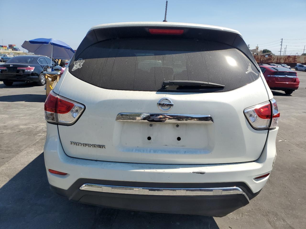 2015 Nissan Pathfinder S VIN: 5N1AR2MN4FC627167 Lot: 61968764