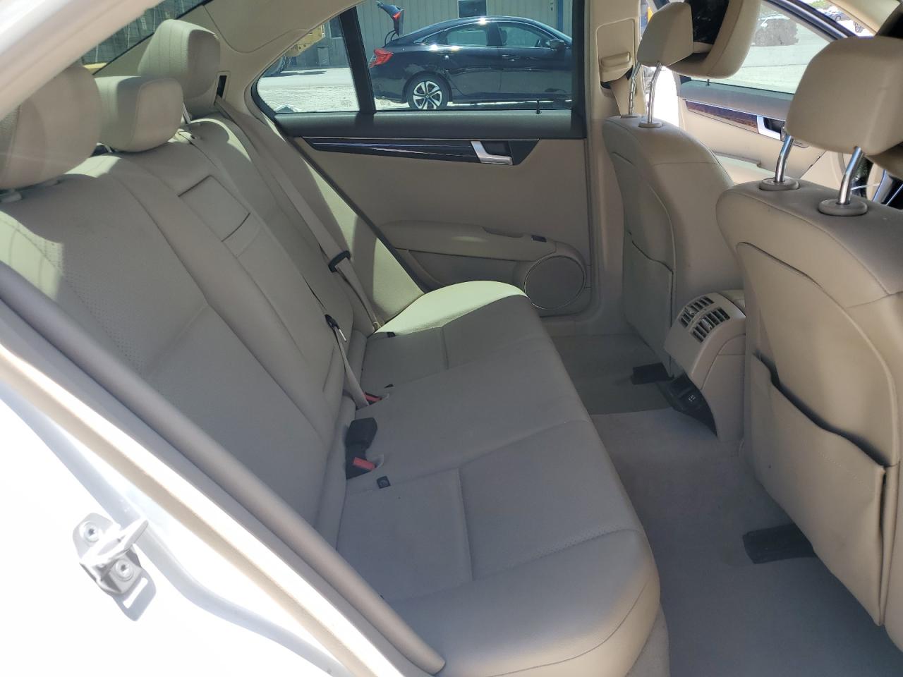 2013 Mercedes-Benz C 250 VIN: WDDGF4HB7DA804828 Lot: 65111244