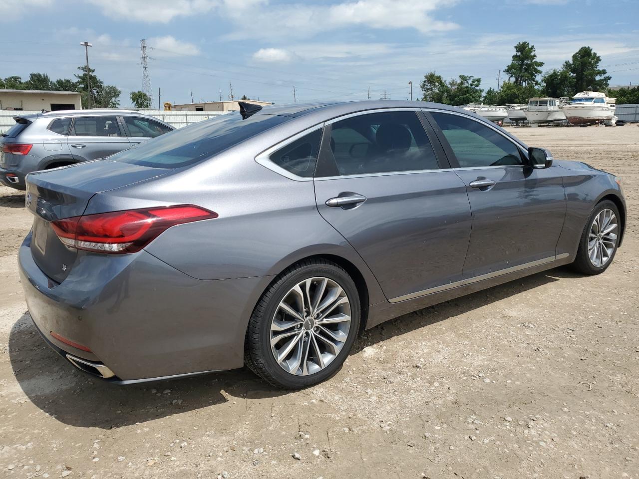 2015 Hyundai Genesis 3.8L VIN: KMHGN4JE9FU070935 Lot: 63774164