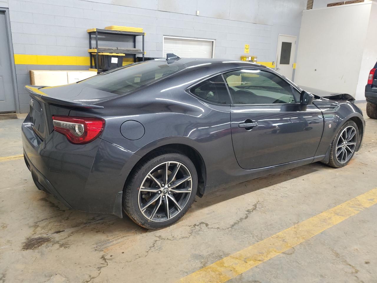 2017 Toyota 86 Base VIN: JF1ZNAA15H8701223 Lot: 64874224