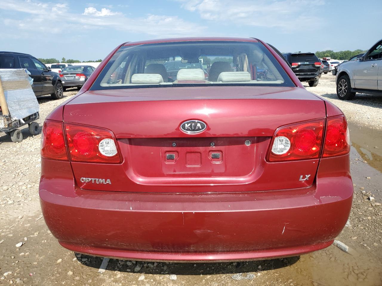 2008 Kia Optima Lx VIN: KNAGE123485221948 Lot: 62630914