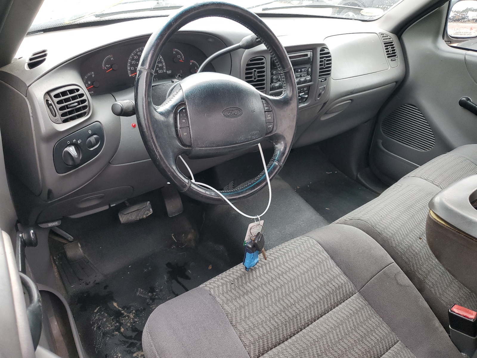 1FTRF172X2NA85034 2002 Ford F150