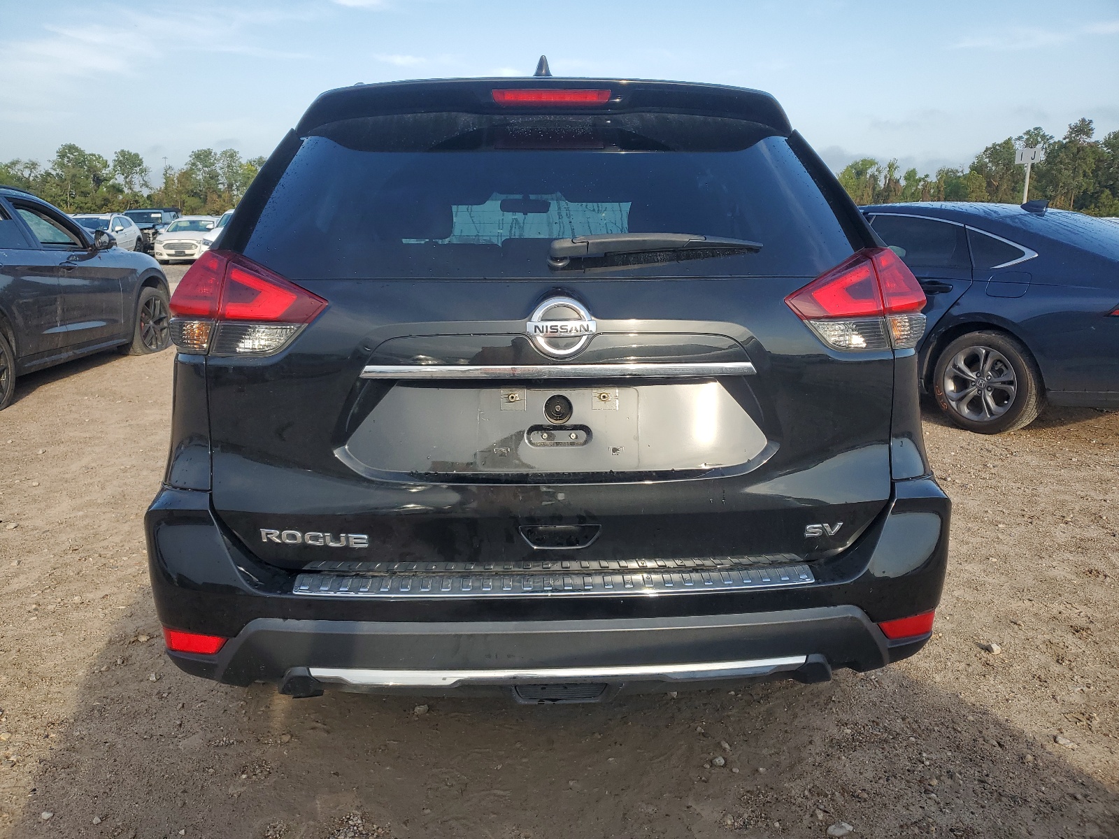 KNMAT2MT2HP594699 2017 Nissan Rogue S