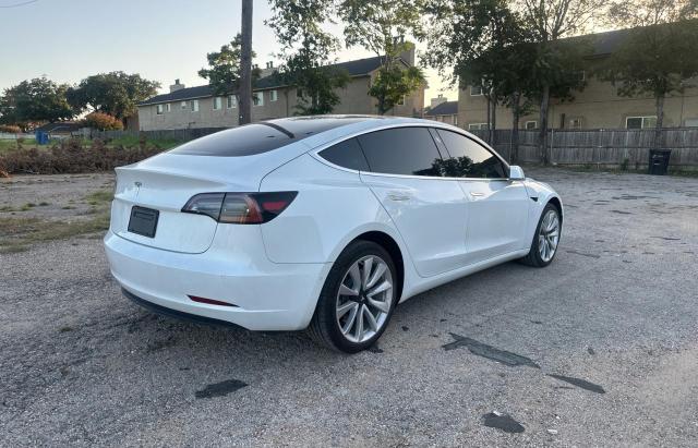  TESLA MODEL 3 2020 Білий