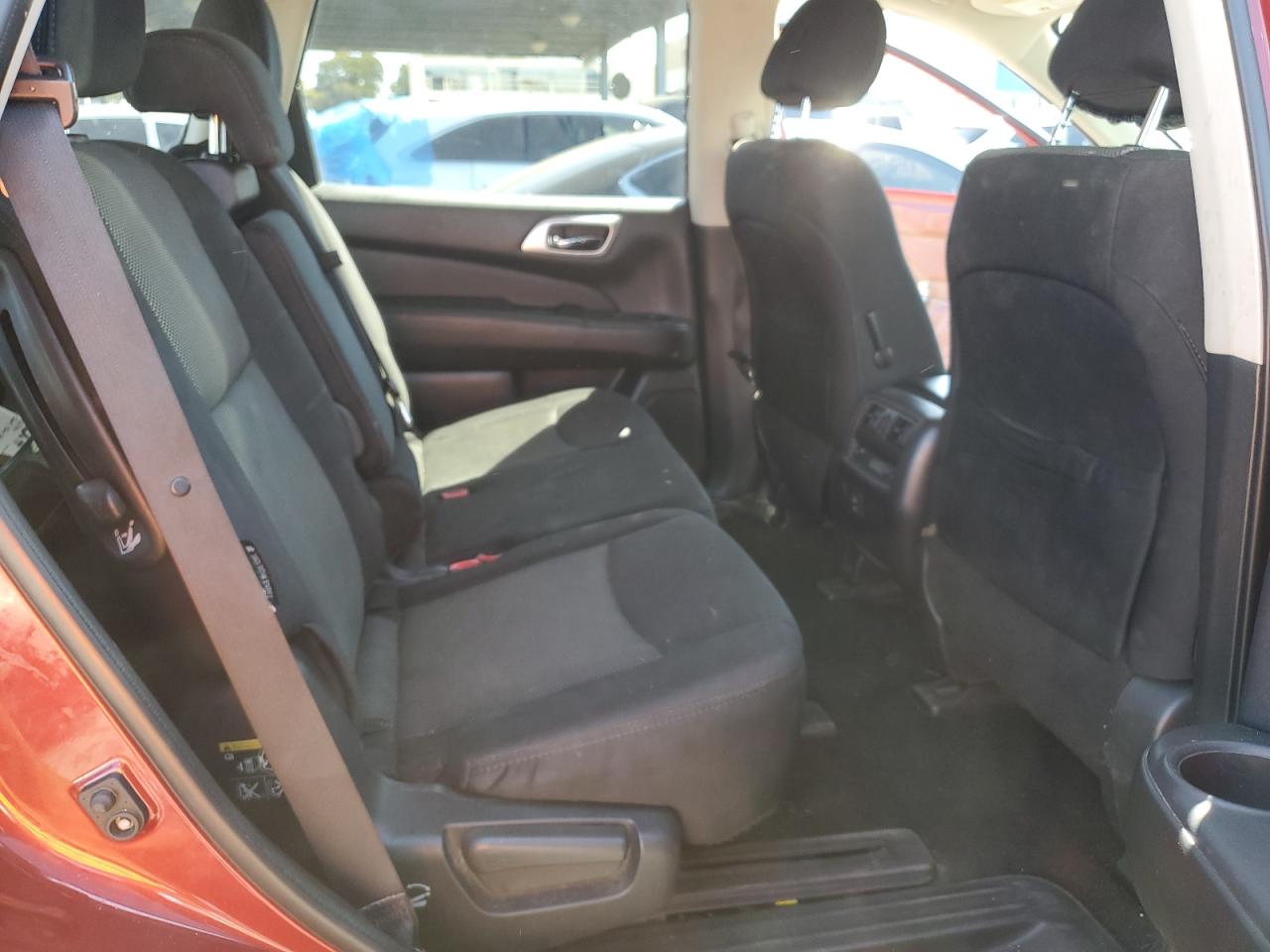 2018 Nissan Pathfinder S VIN: 5N1DR2MN0JC660267 Lot: 63661754