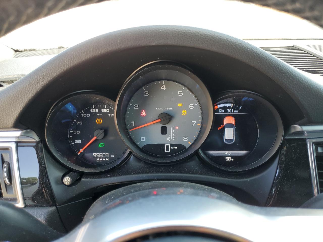 2017 Porsche Macan S VIN: WP1AB2A53HLB17312 Lot: 63330494