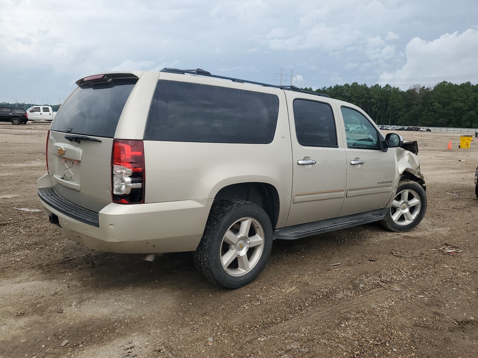 2013 Chevrolet Suburban C1500 Lt vin: 1GNSCJE09DR142743