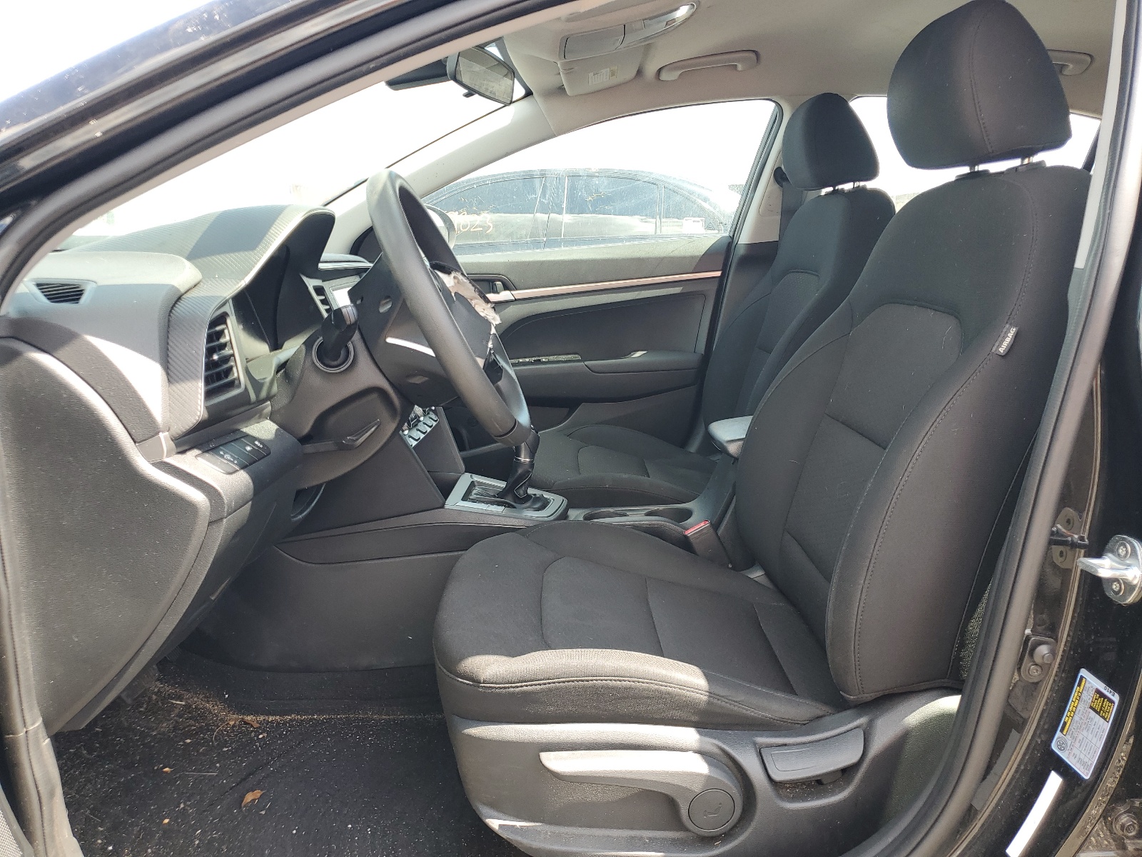 2020 Hyundai Elantra Se vin: 5NPD74LF9LH609129