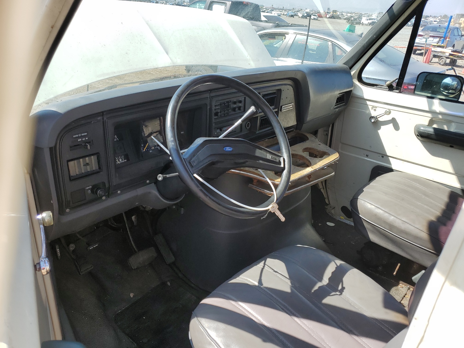 1FTEE14Y3KHA13942 1989 Ford Econoline E150 Van