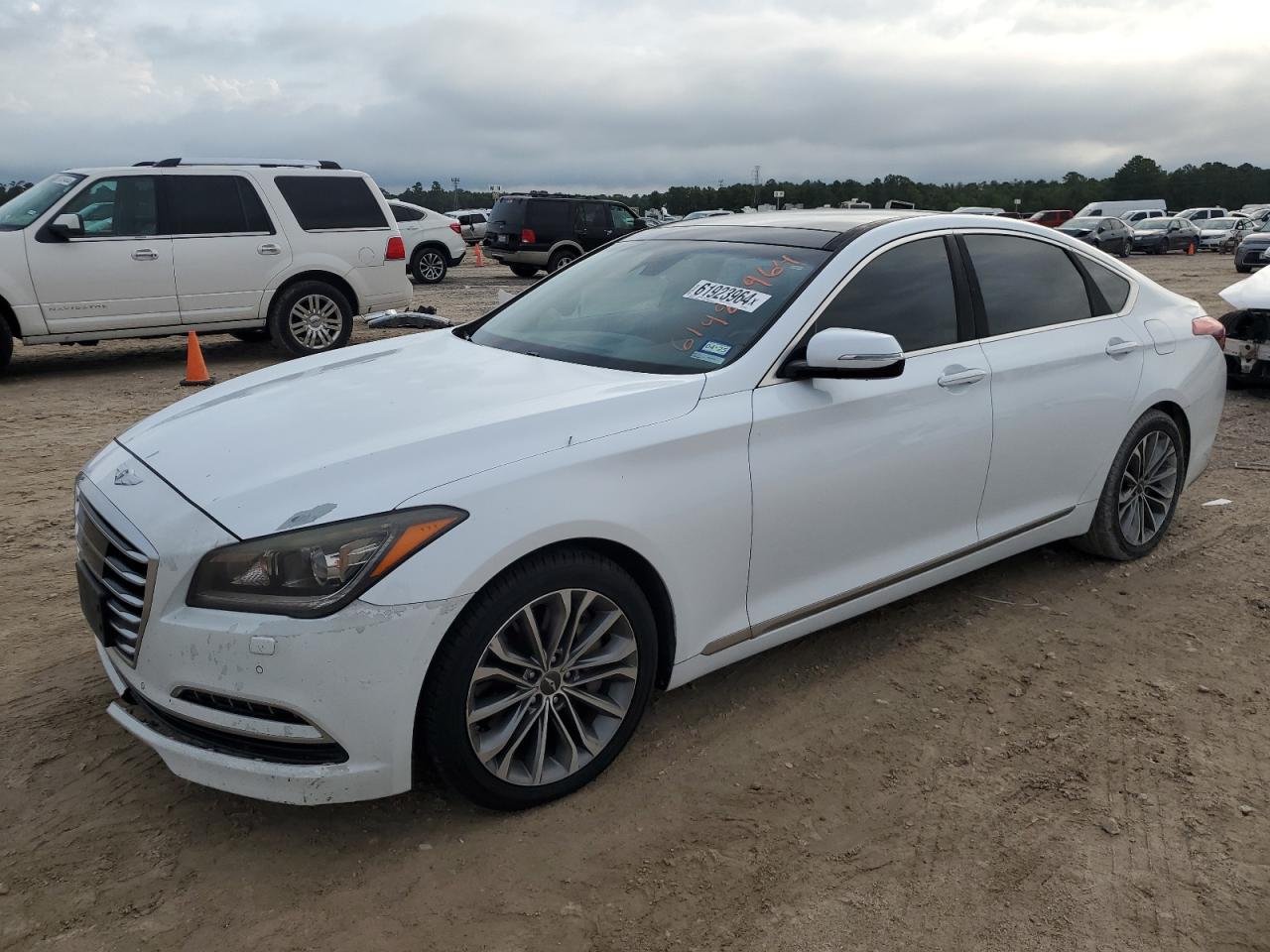 2015 Hyundai Genesis 3.8L VIN: KMHGN4JEXFU046644 Lot: 61923964