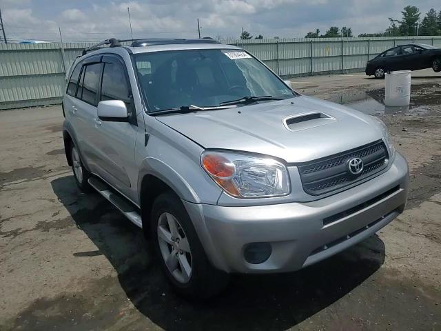 2004 Toyota Rav4 VIN: JTEHD20V240018631 Lot: 61904654
