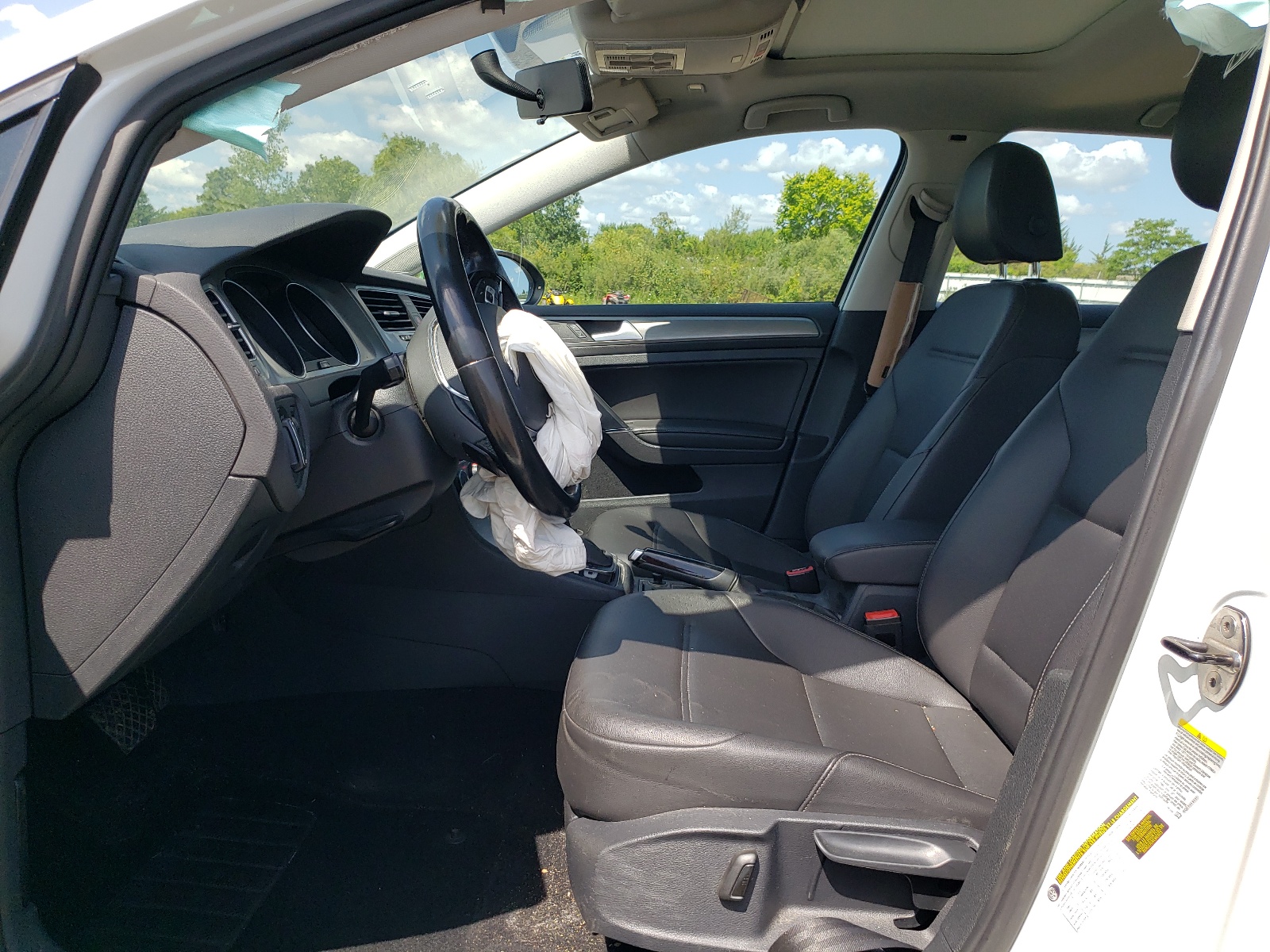 3VW217AU4FM049415 2015 Volkswagen Golf