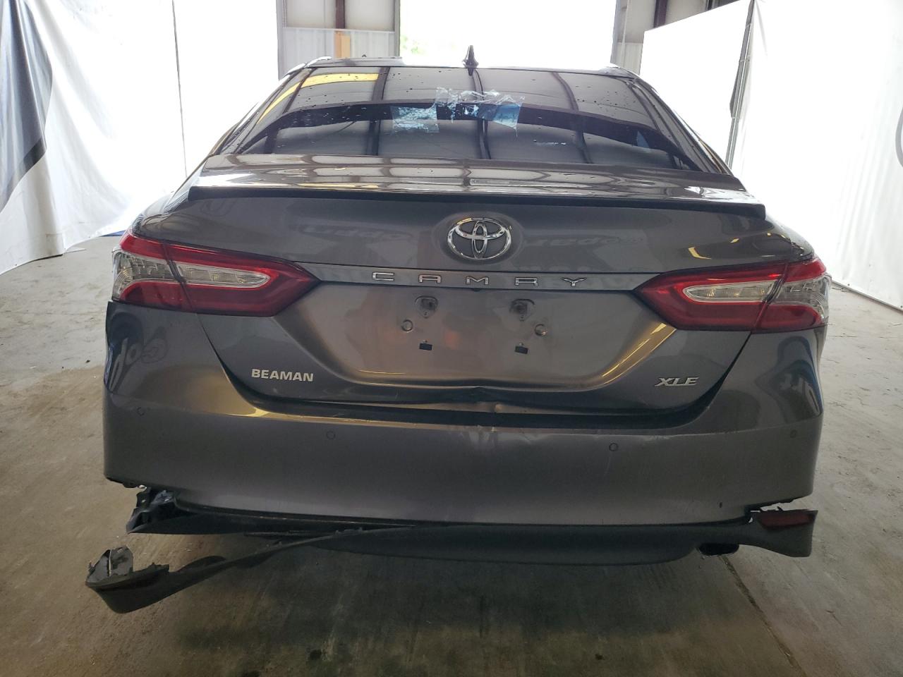 2018 Toyota Camry L VIN: 4T1B11HK2JU022489 Lot: 62851274