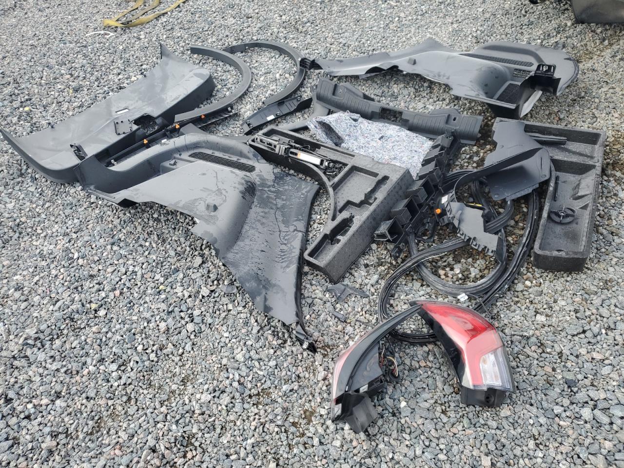 2022 Ford Escape Se VIN: 1FMCU9G66NUA60473 Lot: 64772804